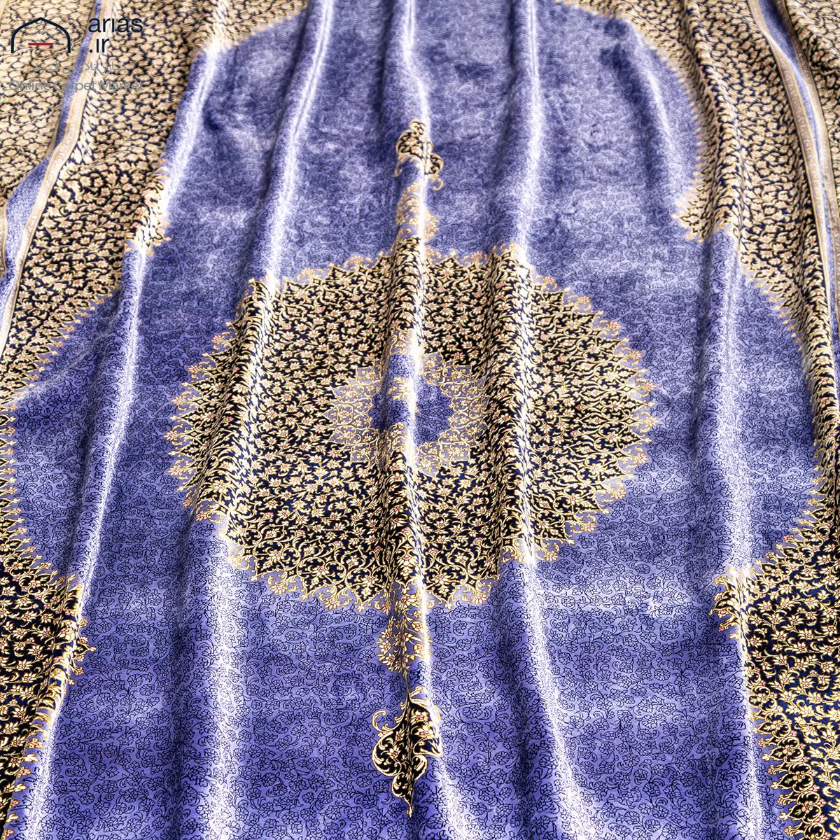 فرش دستباف شش متری تمام ابریشم طرح لچک ترنج زمینه بنفش مارک شبیری ایمانی