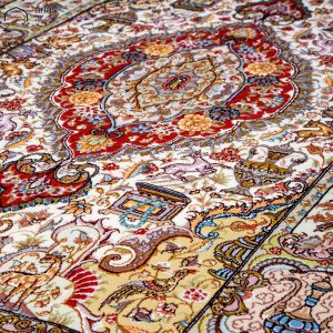 فرش دستباف ذرع و نیم چله و گل ابریشم نقشه نامی