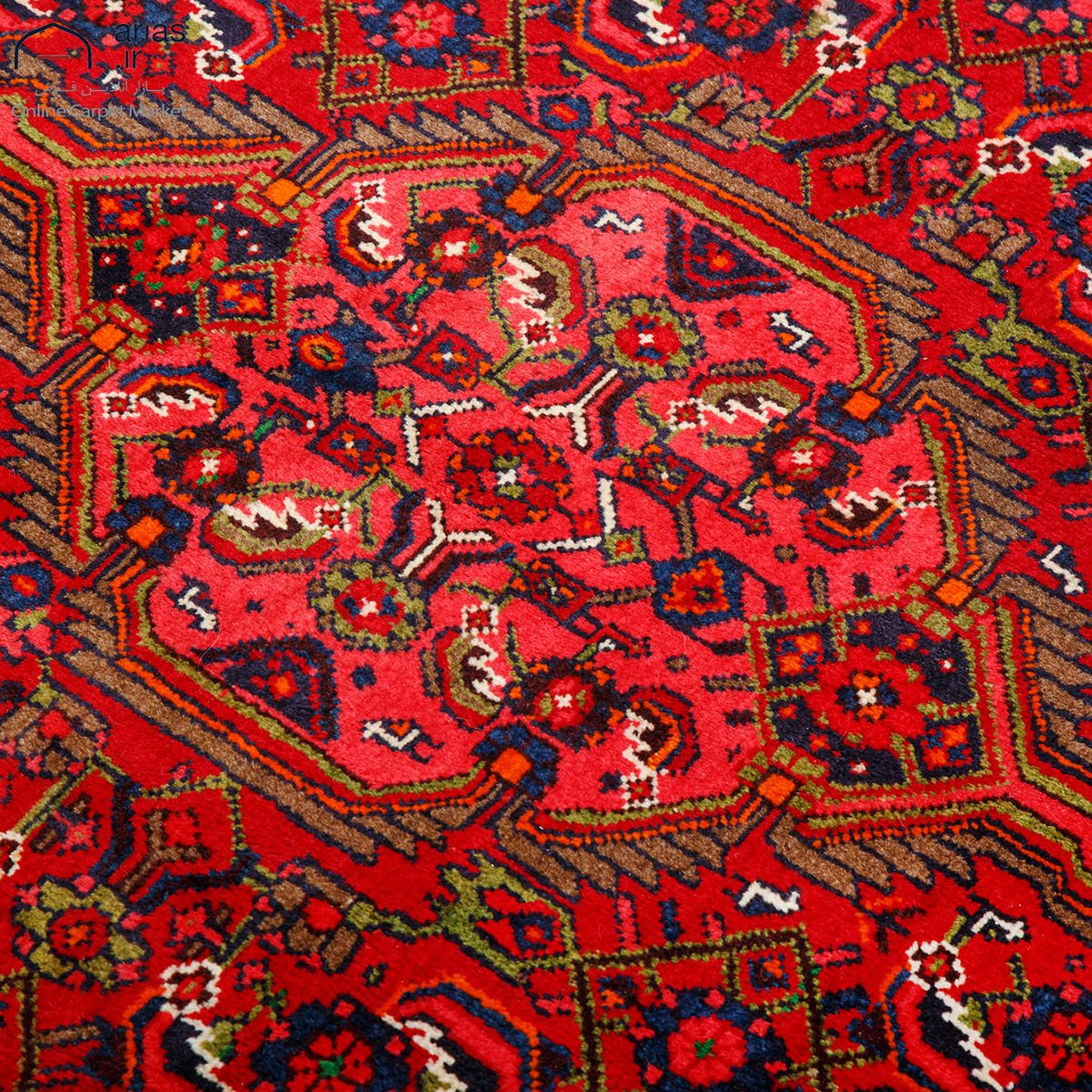 فرش دستباف سه متری طرح لچک ترنج زمینه لاکی بافت حسین آباد همدان کد G02190