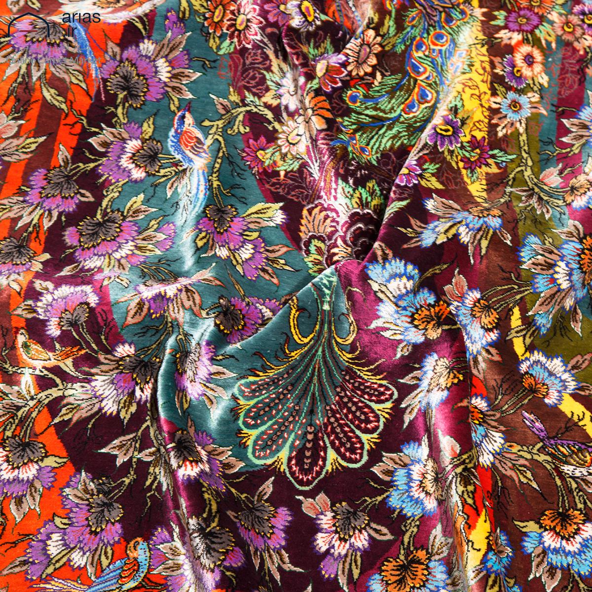 فرش دستباف ذرع و نیم تمام ابریشم طرح طاووس مارک قاسمخانی کد D02523G