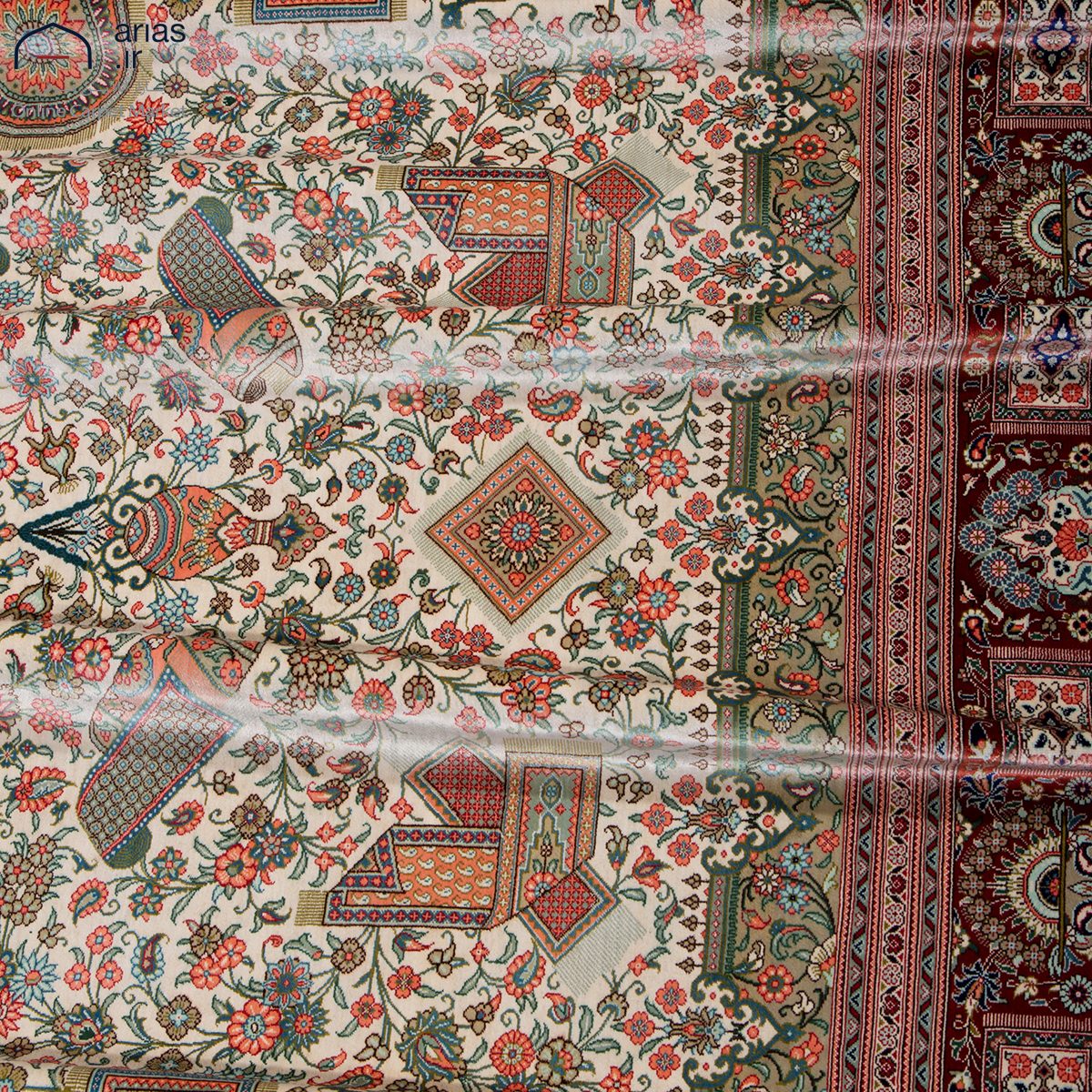 فرش دستباف شش متری تمام ابریشم طرح لچک ترنج زمینه کرم مارک عربلو کد D02543G