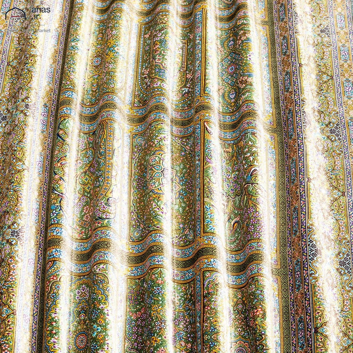 فرش دستباف سه متری تمام ابریشم طرح قابی زمینه سبز مارک باقرزاده بافت قم کد D02647G